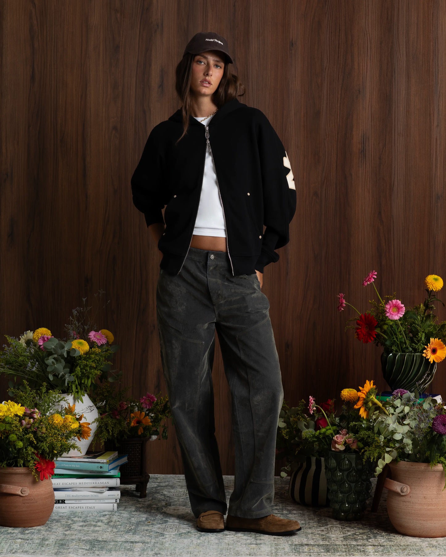 WOMAN [Model is 1.82 m / 5’11" wearing size M]