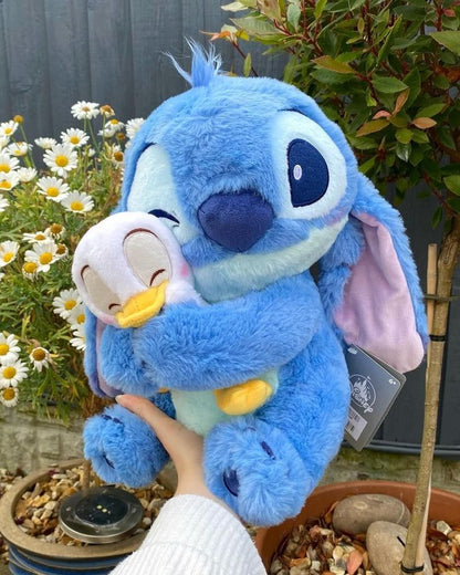 Fluffies™ Stitch Hugging Duck